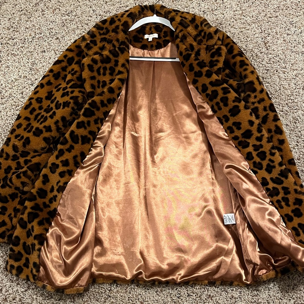 A.Peach Leopard Print Plush Jacket, Size L - image 3